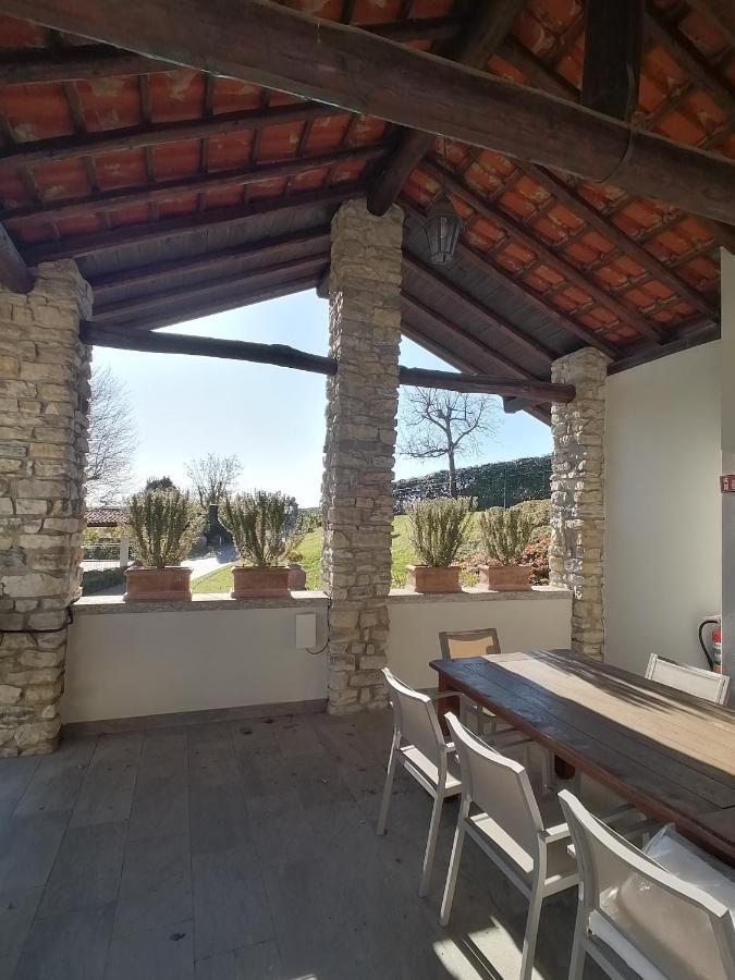 Casale Raffaello B&B Como Albese Con Cassano Экстерьер фото