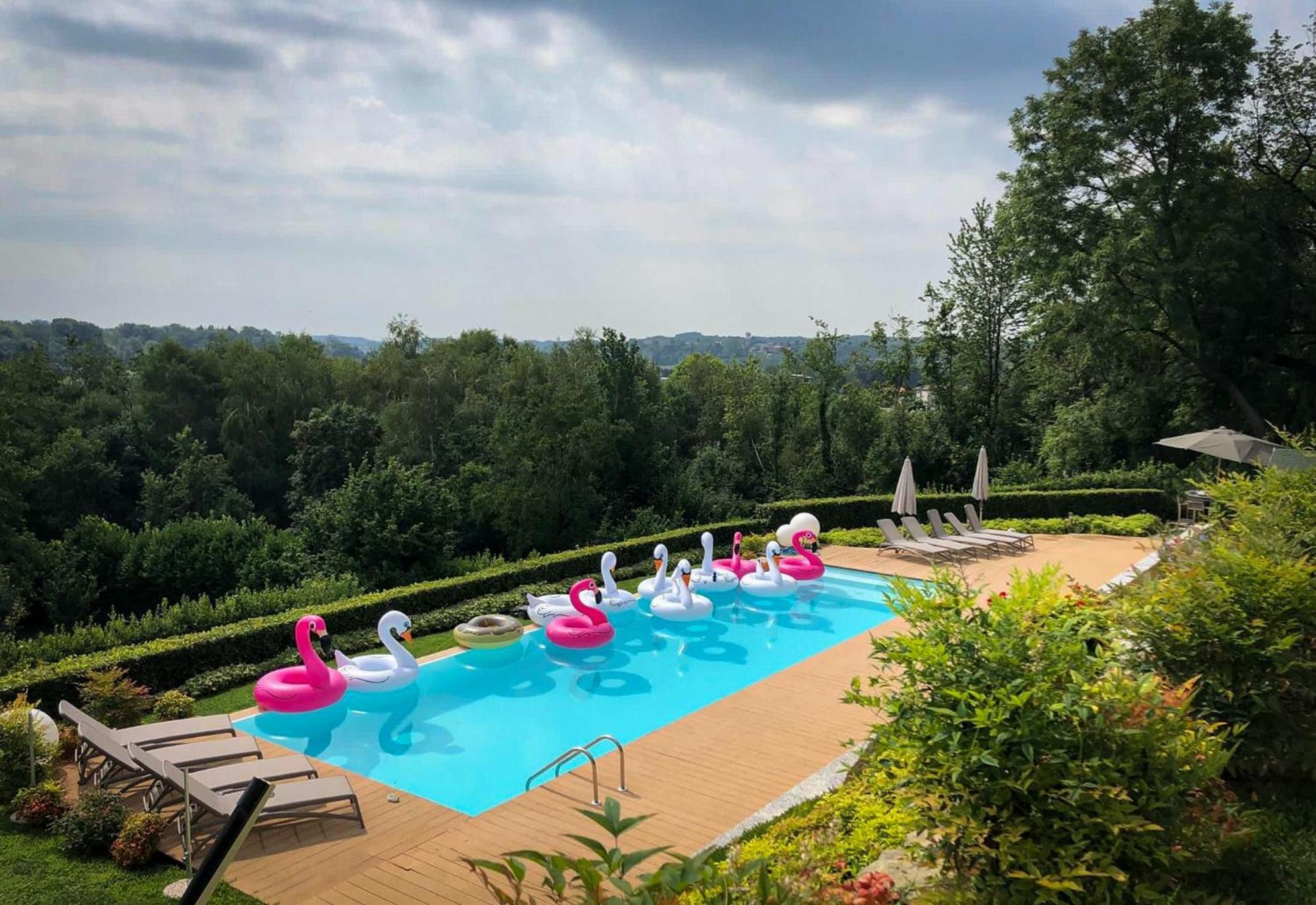 Casale Raffaello B&B Como Albese Con Cassano Экстерьер фото