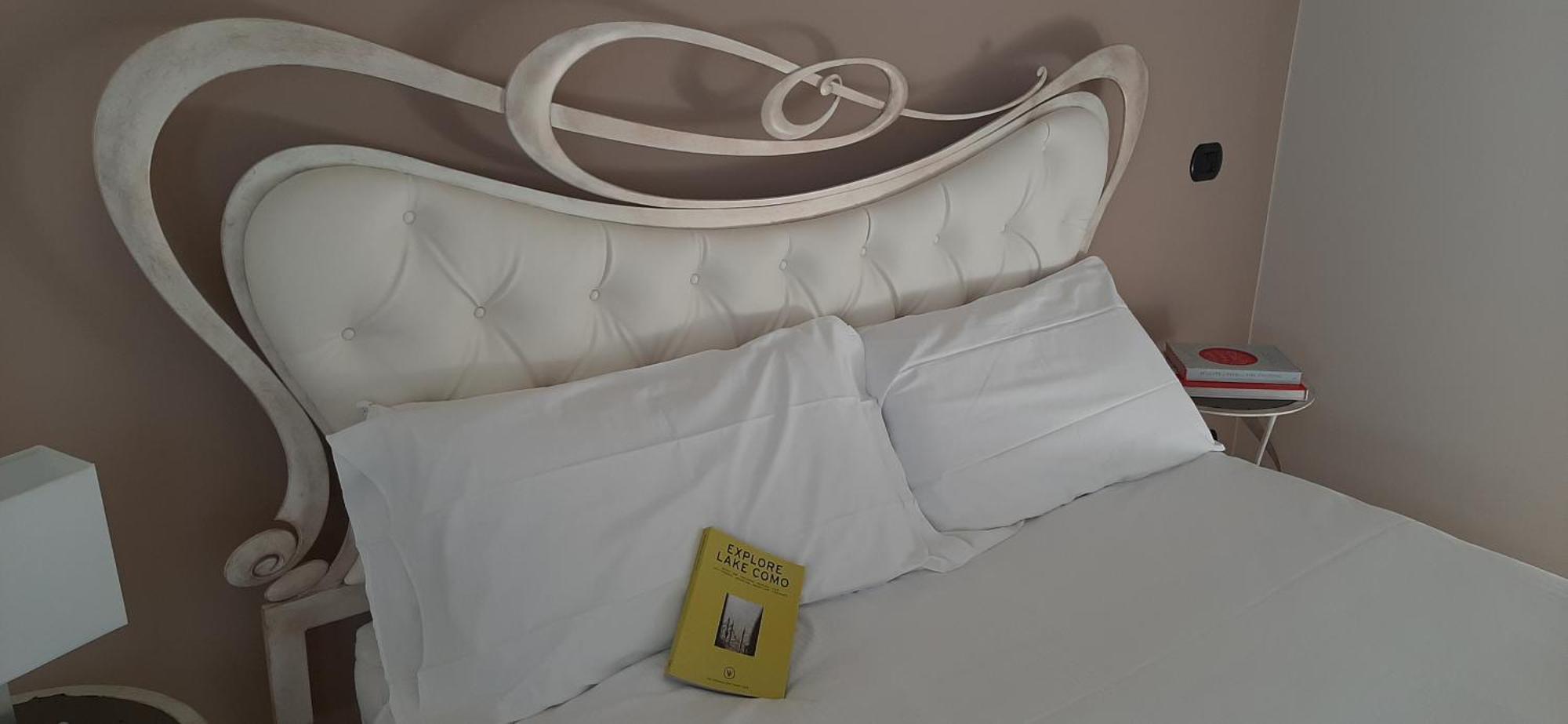 Casale Raffaello B&B Como Albese Con Cassano Экстерьер фото